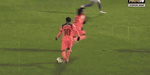 足坛一夜：FIFA最佳阵容出炉 巴萨2-0晋级十六强 切尔西3-1晋级四强