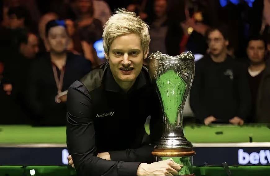 世界杯规则-吴宜泽英锦赛输了，1-6完(wán)败于罗伯逊，罗伯逊这两个优点值得大家(jiā)学习