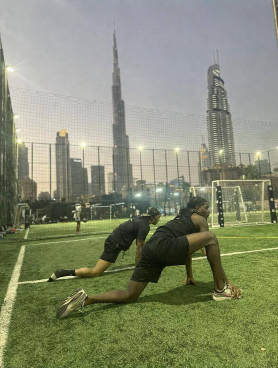 小麦游说马奎尔去意甲，预示马奎尔即将续约！曼联两人受刺激主动加练